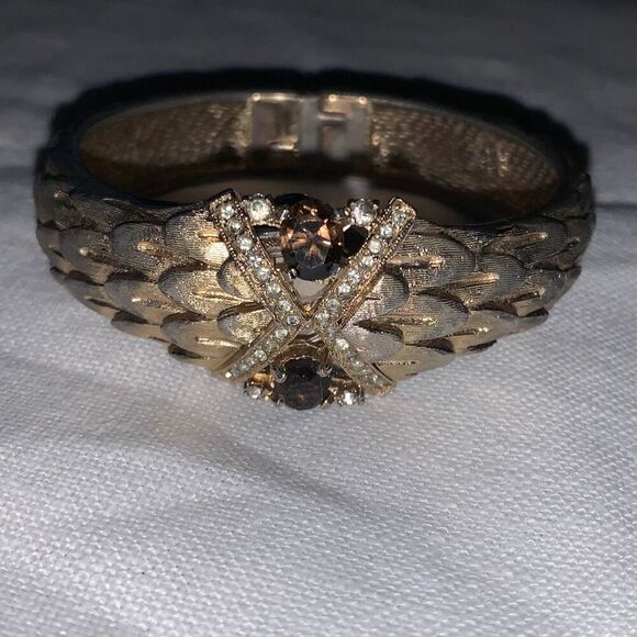 Vintage 1960’s Gold Tone Smoky Quartz Snake Dragon Scale Hinge Swiss Watch - Picture 12 of 15